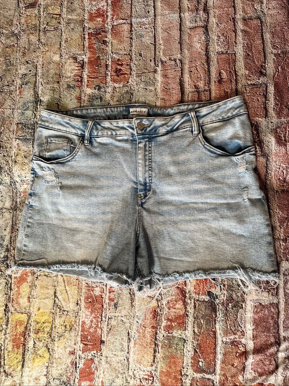 Ava & Viv Women's Blue Denim Shorts 18W